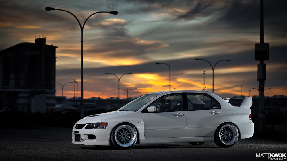 photo 5 Mitsubishi Lancer Evolution custom wheels XXR 521 18x10.0, ET 0, tire size 245/35 R18. 18x10.0 ET+25