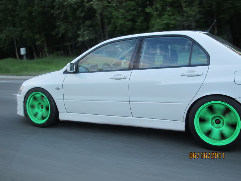 photo 4 Mitsubishi Lancer Evolution custom wheels Rota Grid 18x9.5, ET +20, tire size 245/40 R18. x ET