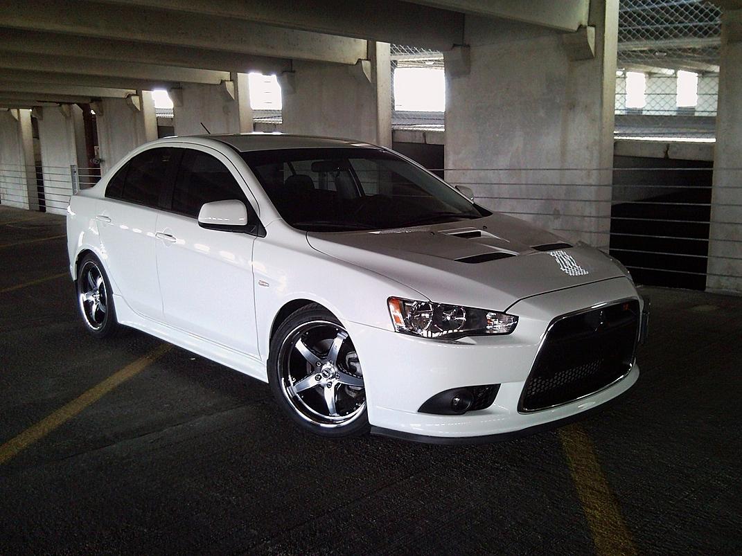photo 1 Mitsubishi Lancer Evolution custom wheels Ruff racing R1 18x8.0, ET +40, tire size 215/45 R18. x ET