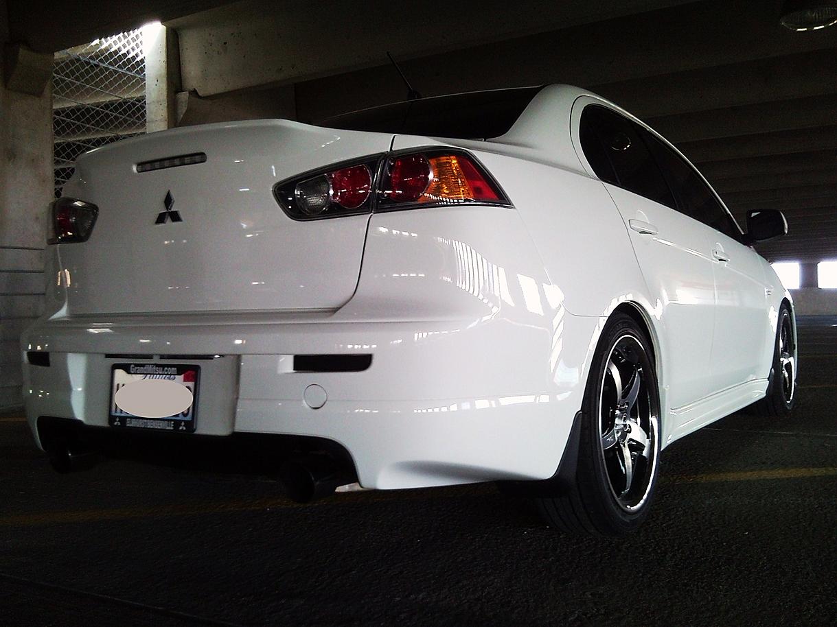 photo 2 Mitsubishi Lancer Evolution custom wheels Ruff racing R1 18x8.0, ET +40, tire size 215/45 R18. x ET