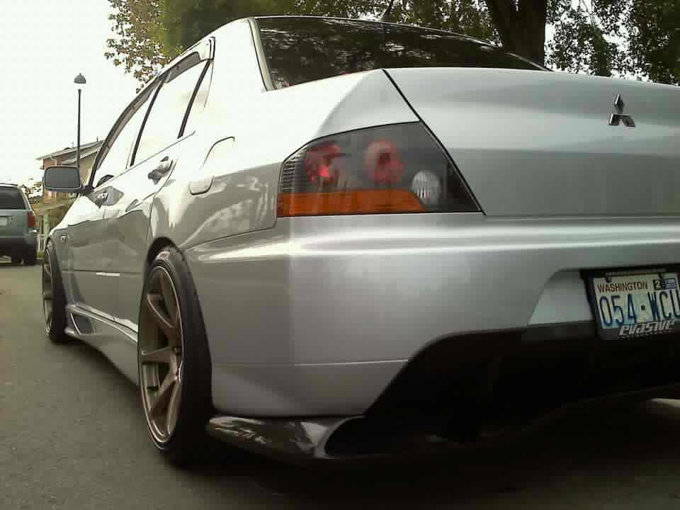 photo 3 Mitsubishi Lancer Evolution custom wheels MB Battle 18x9.5, ET +15, tire size 235/40 R18. x ET