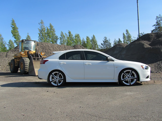 photo 2 Mitsubishi Lancer Sportback custom wheels Mito Inox 19x8.0, ET +45, tire size 235/35 R19. x ET 