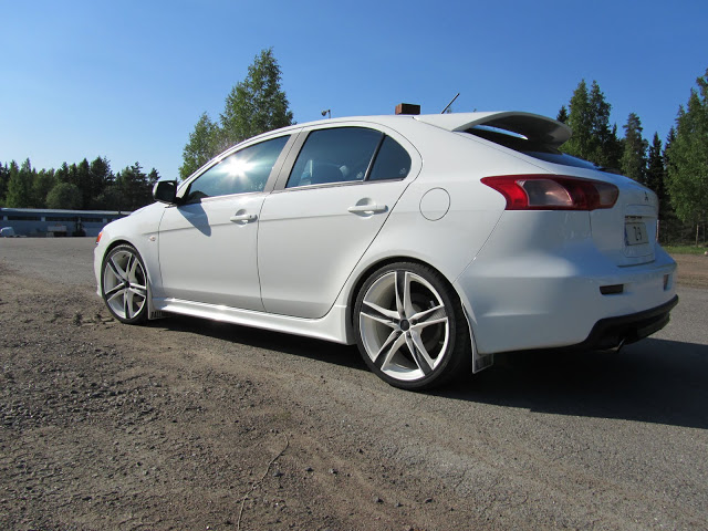 photo 3 Mitsubishi Lancer Sportback custom wheels Mito Inox 19x8.0, ET +45, tire size 235/35 R19. x ET 