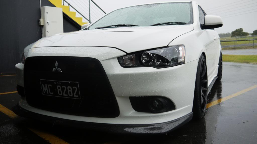 photo 2 Mitsubishi Lancer Evolution custom wheels Work Kiwami 18x9.5, ET +30, tire size 235/40 R18. x ET