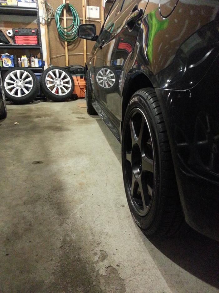 photo 3 Mitsubishi Lancer Evolution custom wheels Enkei  17x8.0, ET +35, tire size 235/45 R17. x ET