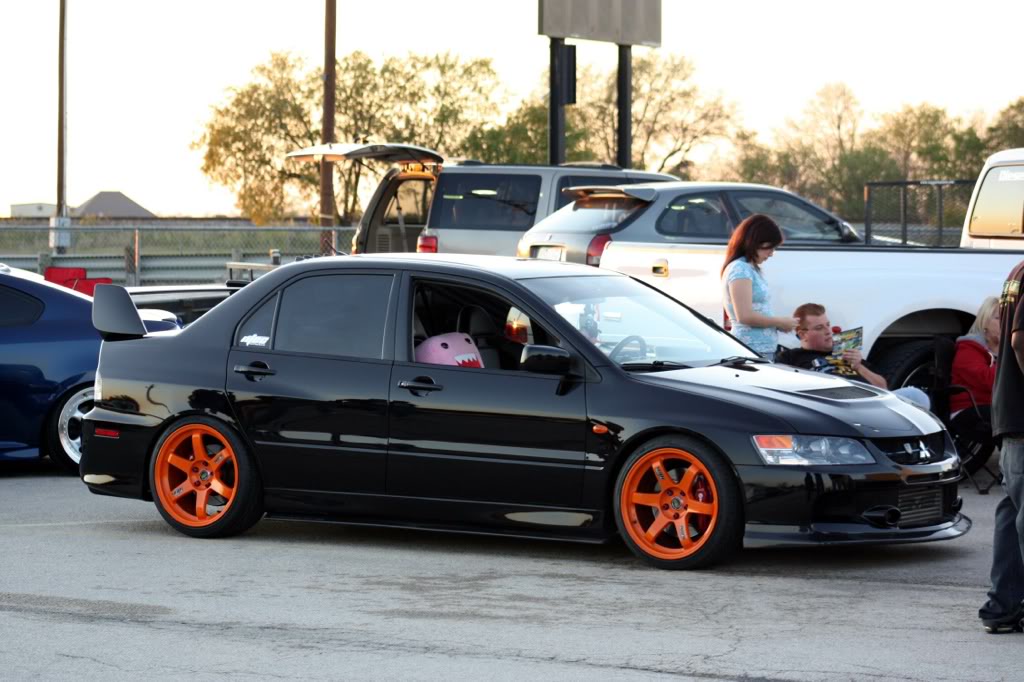 photo 2 Mitsubishi Lancer Evolution custom wheels Volk Rays  18x9.5, ET +22, tire size 245/35 R18. x ET