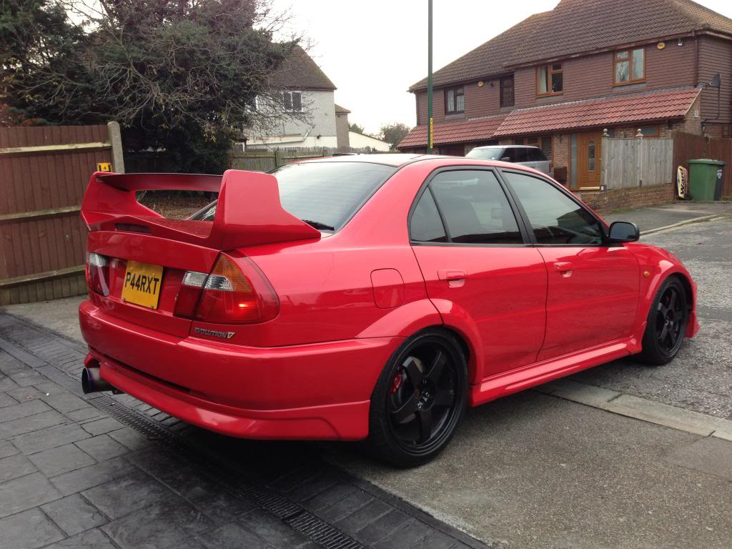 photo 2 Mitsubishi Lancer Evolution custom wheels Rota GTR 18x8.5, ET +25, tire size 235/40 R18. x ET