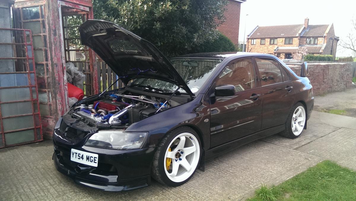 photo 1 Mitsubishi Lancer Evolution custom wheels Rota GTR 18x9.5, ET +30, tire size 255/35 R18. x ET