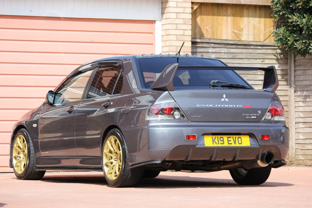 photo 3 Mitsubishi Lancer Evolution custom wheels Advan RS 17x9.0, ET +29, tire size 225/45 R17. x ET