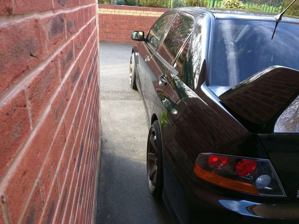 photo 3 Mitsubishi Lancer Evolution custom wheels Bola B1 18x9.5, ET +30, tire size 235/40 R18. x ET