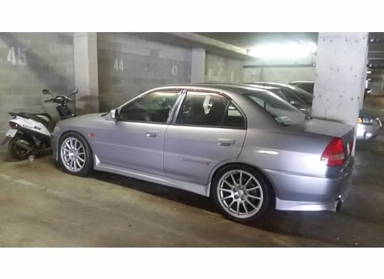 photo 1 Mitsubishi Lancer Evolution custom wheels OEM Mitsubishi Lancer Evolution X 18x8.5, ET +38, tire size 245/40 R18. x ET