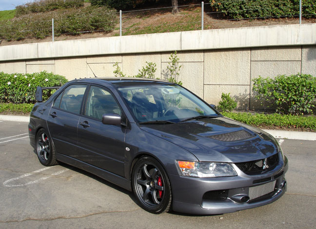 photo 1 Mitsubishi Lancer Evolution custom wheels Gram Lights 57Maximum 18x8.5, ET +33, tire size 235/40 R18. x ET