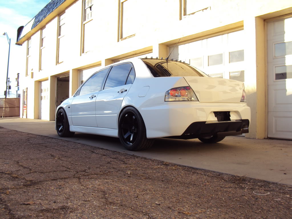 photo 3 Mitsubishi Lancer Evolution custom wheels Rota Grid 18x9.5, ET +20, tire size 255/35 R18. x ET