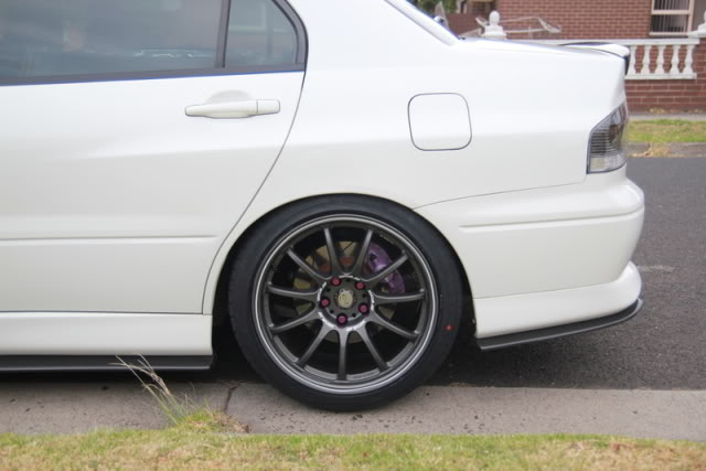 photo 4 Mitsubishi Lancer Evolution custom wheels Work Emotion 11R-FT 18x9.5, ET +25, tire size 235/40 R18. x ET 