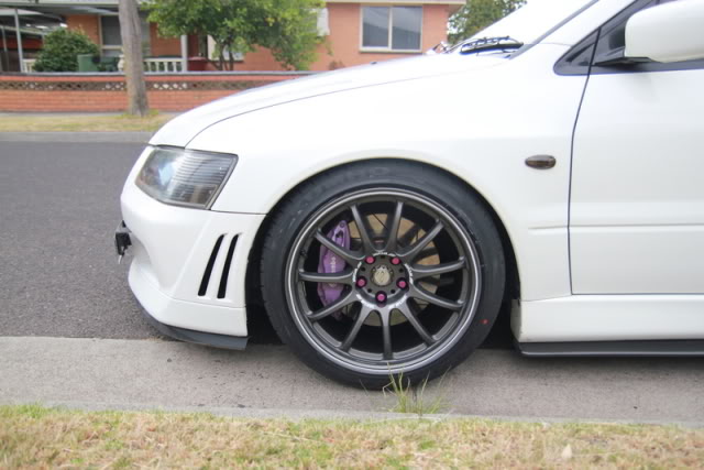 photo 5 Mitsubishi Lancer Evolution custom wheels Work Emotion 11R-FT 18x9.5, ET +25, tire size 235/40 R18. x ET 