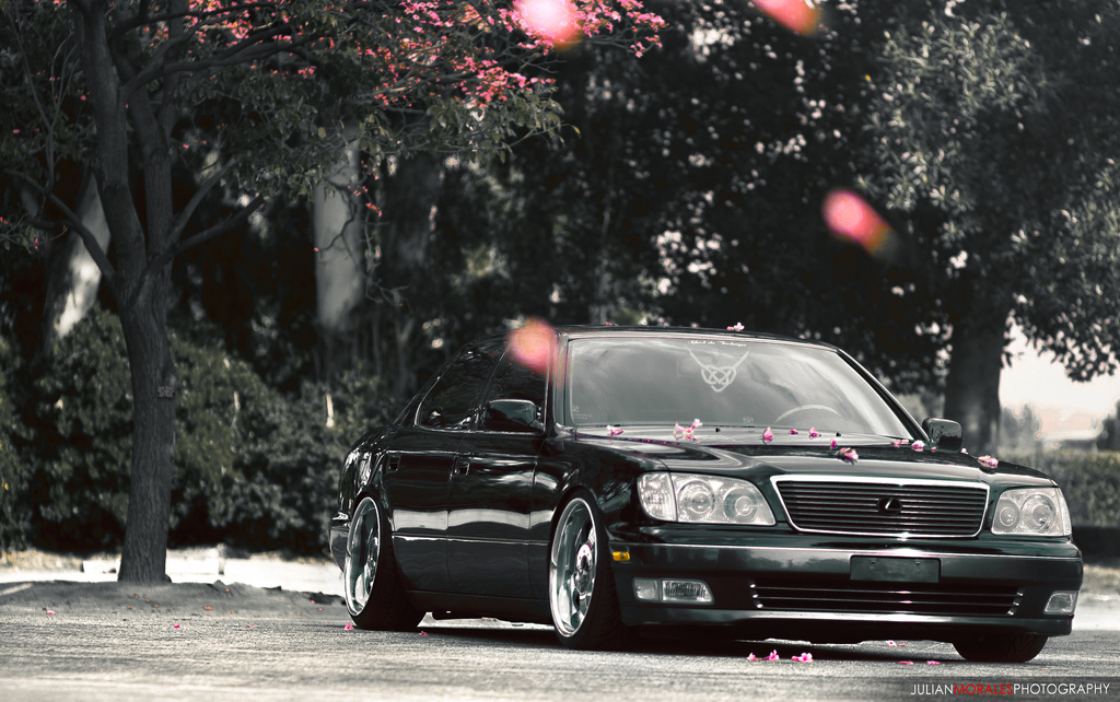 photo 1 Lexus LS 400 custom wheels Fabulous  Profound 19x9.0, ET +19, tire size 225/35 R19. 19x10.0 ET-6 235/35 R19
