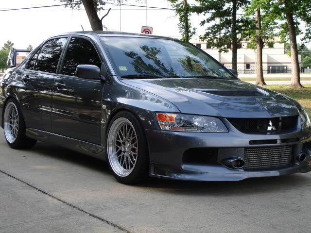 photo 1 Mitsubishi Lancer Evolution custom wheels LM Replica 18x9.5, ET +30, tire size 245/40 R18. x ET
