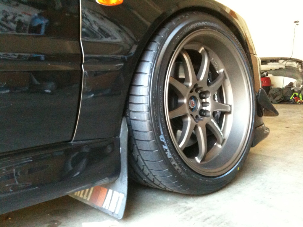 photo 1 Mitsubishi Lancer Evolution custom wheels Work XD9 18x10.0, ET +18, tire size 265/35 R18. x ET