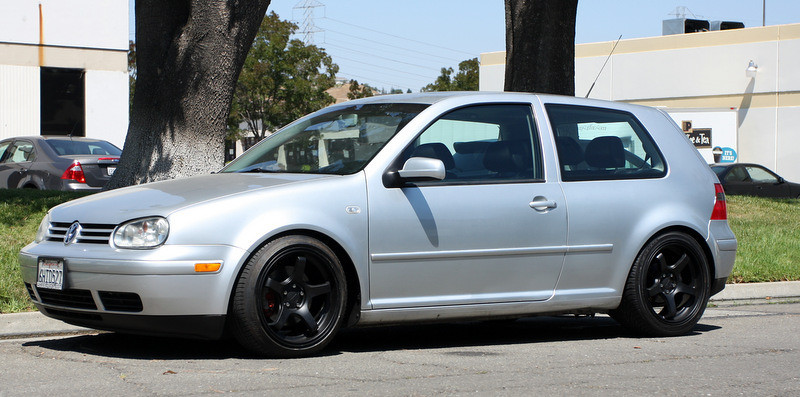 photo 2 Volkswagen Golf custom wheels Rota RT5 17x9.0, ET +42, tire size 215/45 R17. x ET 245/40 R