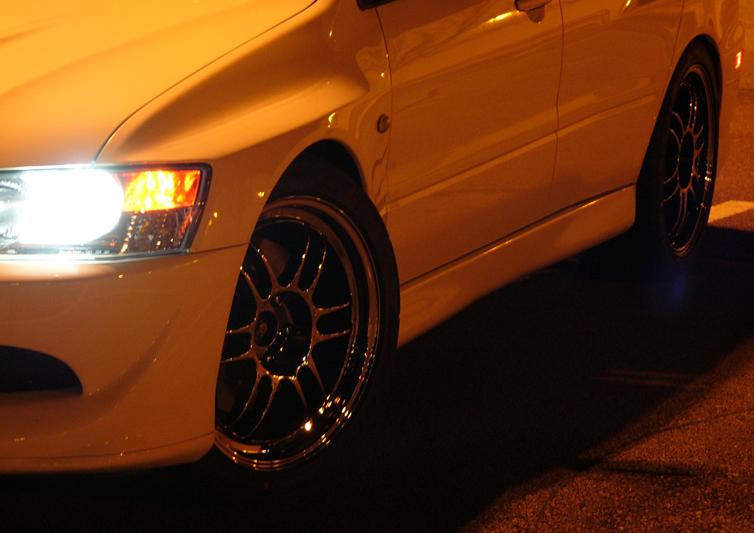 photo 1 Mitsubishi Lancer Evolution custom wheels Enkei RPF1 18x8.5, ET +30, tire size X R18. x ET 