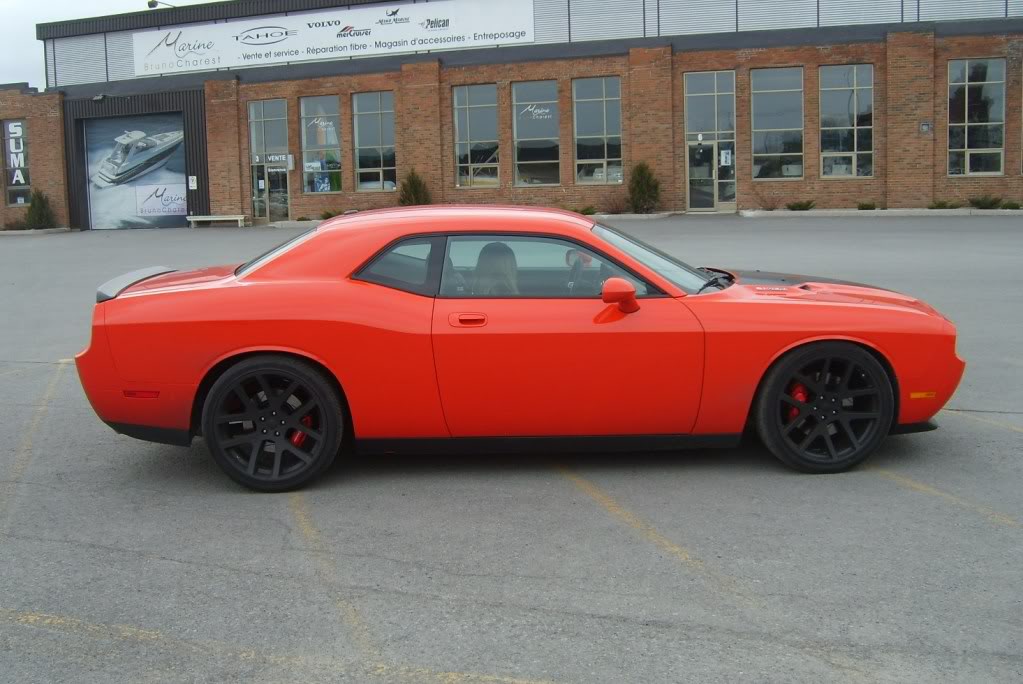 photo 3 Dodge Challenger custom wheels OEM Dodge Viper 22x9.0, ET , tire size 265/35 R22. 22x10.0 ET 295/30 R22