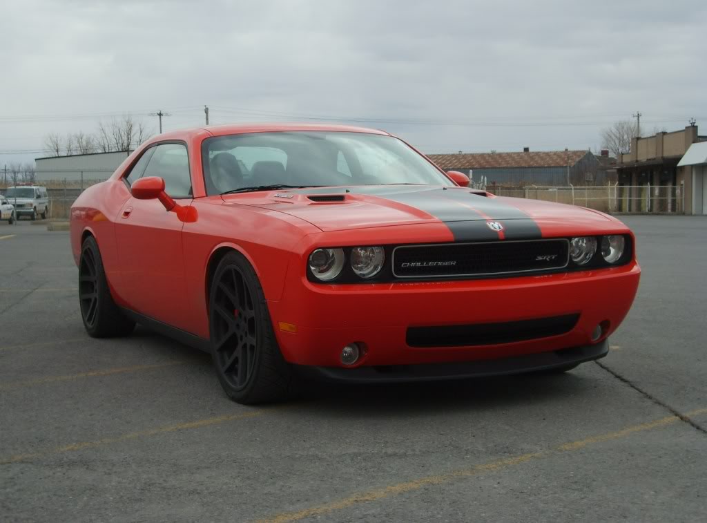 photo 1 Dodge Challenger custom wheels OEM Dodge Viper 22x9.0, ET , tire size 265/35 R22. 22x10.0 ET 295/30 R22