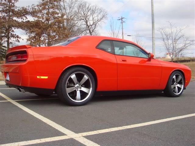 photo 1 Dodge Challenger custom wheels OEM Dodge  20x9.0, ET , tire size 245/45 R20. x ET 275/40 R
