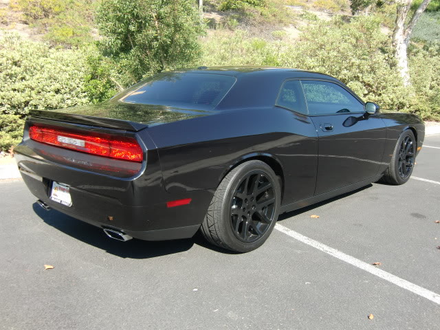 photo 3 Dodge Challenger custom wheels FR  Gloss 20x9.0, ET , tire size 275/40 R20. 20x10.0 ET 295/35 R20