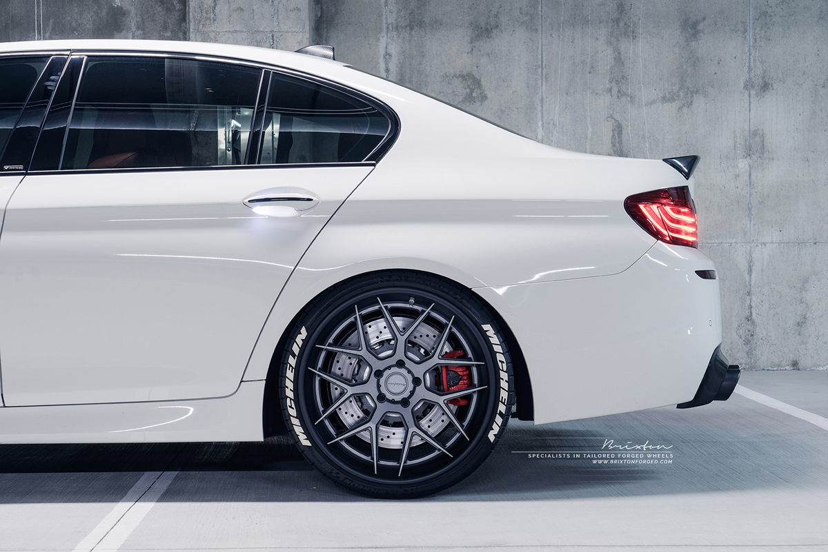 photo 3 BMW M5 custom wheels Brixton CM8 Targa 21x10.0, ET , tire size X R21. 21x11.0 ET