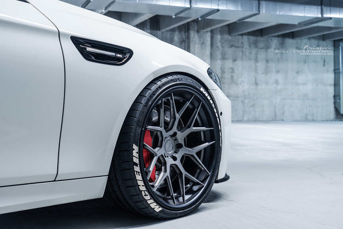 photo 1 BMW M5 custom wheels Brixton CM8 Targa 21x10.0, ET , tire size X R21. 21x11.0 ET