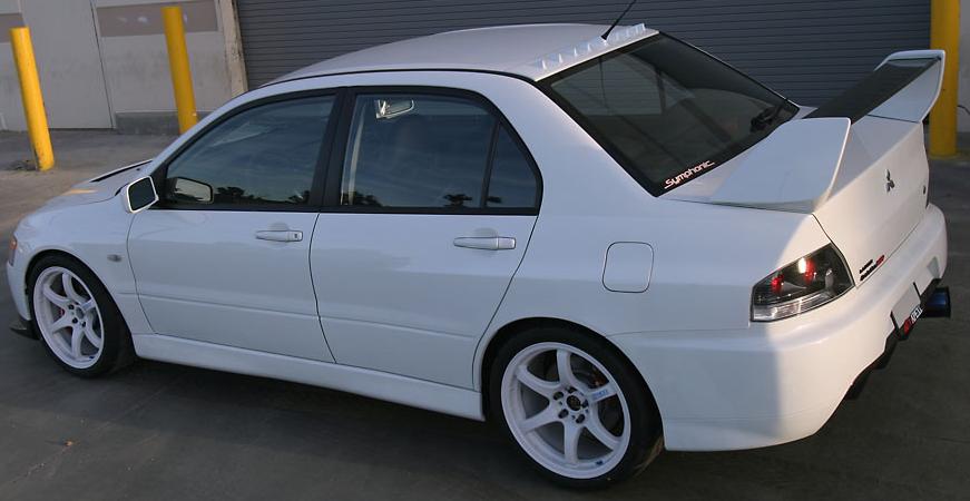 photo 2 Mitsubishi Lancer Evolution custom wheels Gram Lights 57Maximum 18x9.5, ET +22, tire size 265/35 R18. 18x9.5 ET+38