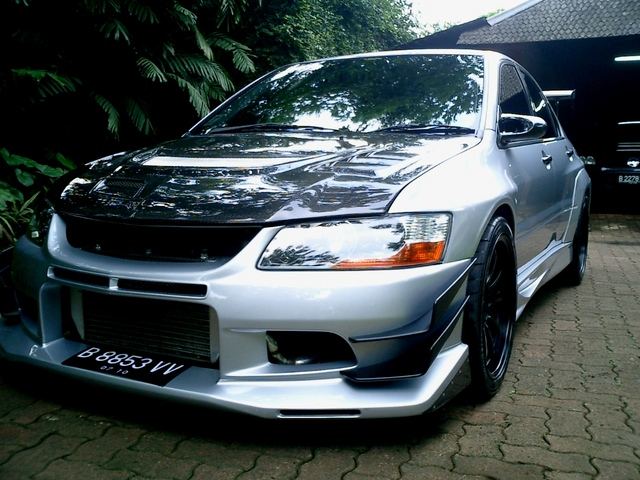 photo 3 Mitsubishi Lancer Evolution custom wheels  CE28E 18x9.5, ET +15, tire size 265/35 R18. x ET