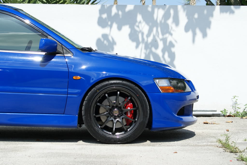 photo 3 Mitsubishi Lancer Evolution custom wheels Volk CE28N 18x8.5, ET +30, tire size 245/40 R18. x ET