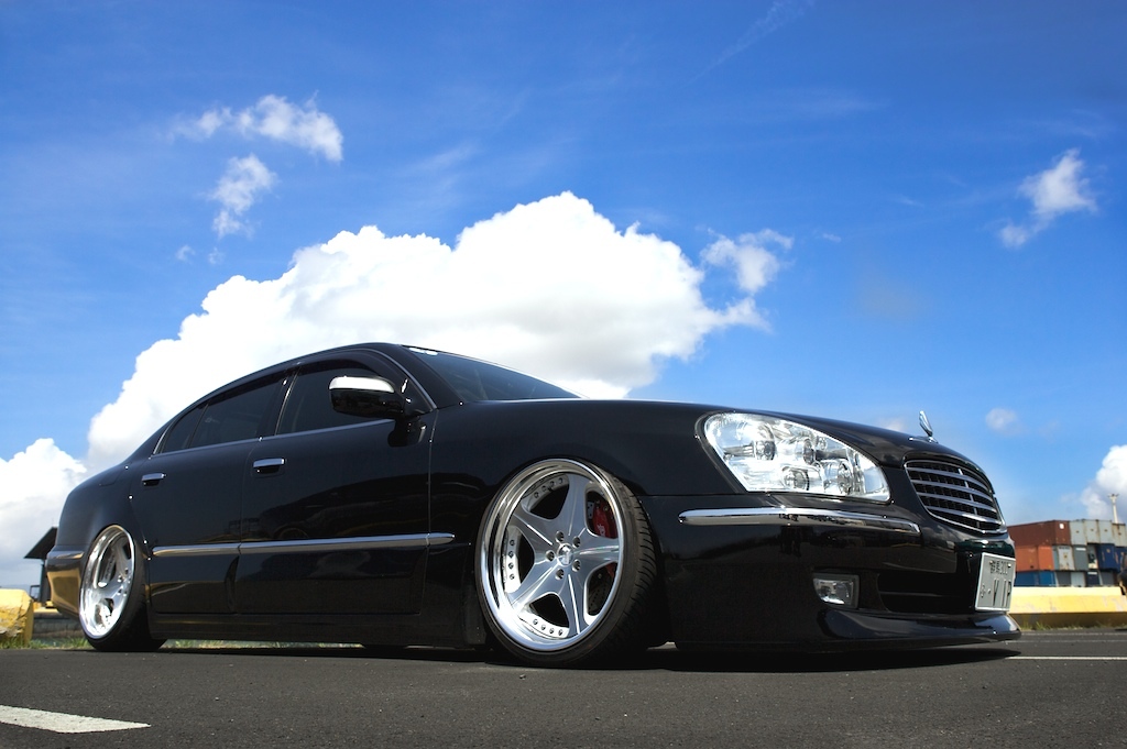 photo 1 Infiniti Q45 custom wheels Leon Hardiritt Orden 20x9.5, ET +1, tire size 235/35 R20. 20x11.0 ET+6 255/35 R20