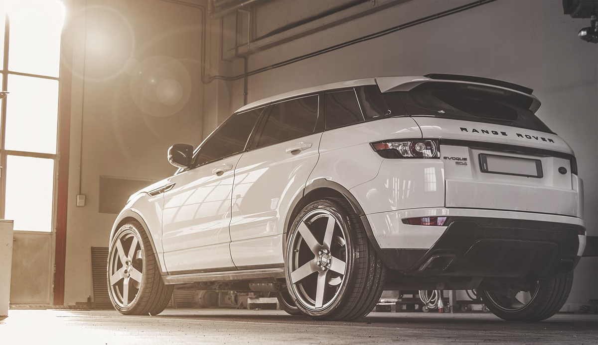 photo 1 Land Rover Range Rover Evoque custom wheels Fondmetal STC-02 22x9.0, ET +40, tire size 265/35 R22. x ET 