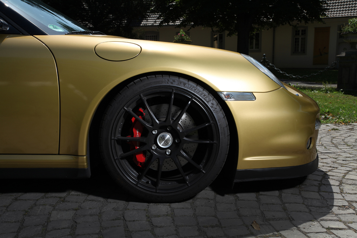 photo 1 Porsche 911 custom wheels OZ Racing Ultraleggera 19x, ET , tire size 235/35 R19. x ET 305/30 R