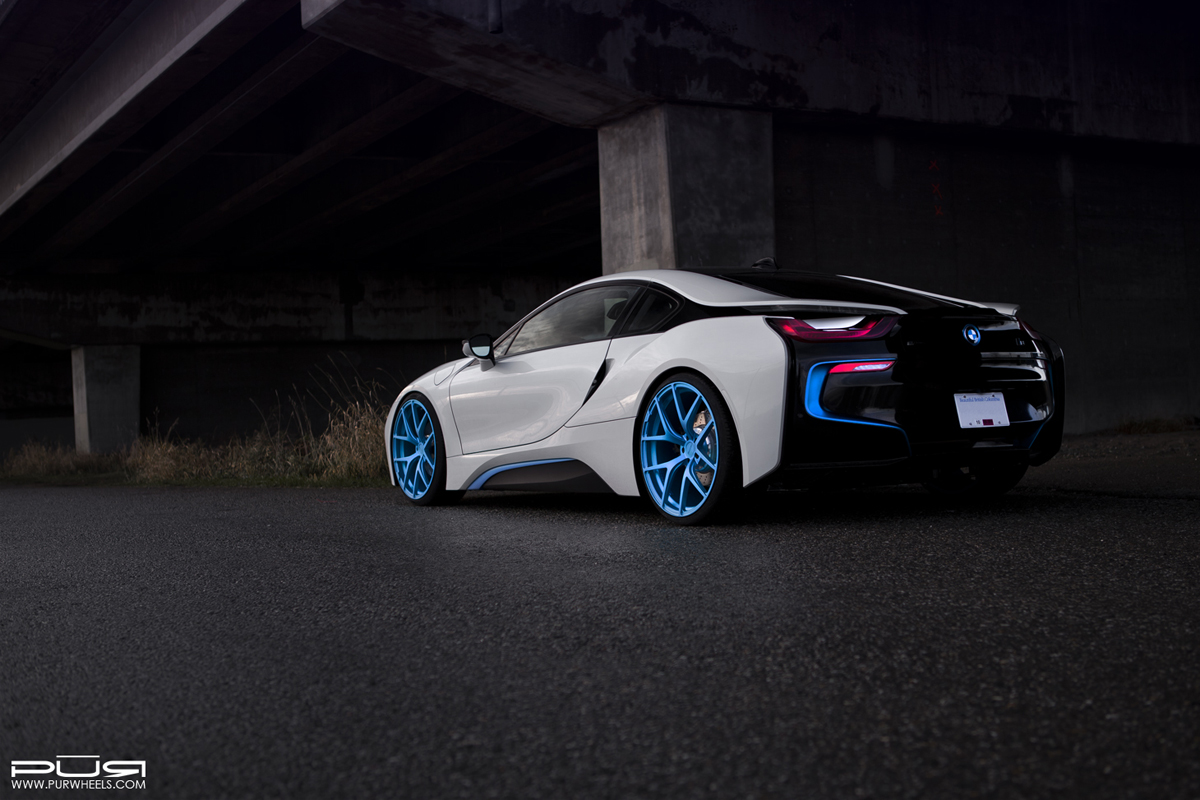 photo 3 BMW i8 custom wheels PUR 4OUR 22x9.0, ET , tire size X R22. 22x10.5 ET 