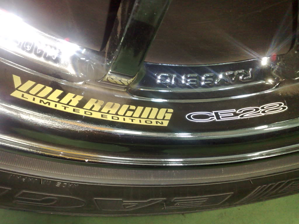 photo 4 Mitsubishi Lancer Evolution custom wheels Volk Racing CE28N 17x8.5, ET +25, tire size 235/45 R17. x ET