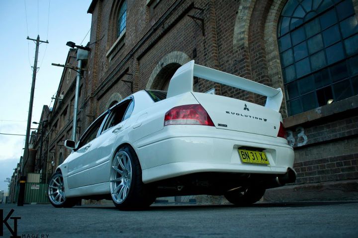 photo 1 Mitsubishi Lancer Evolution custom wheels XXR 527 18x9.75, ET +20, tire size X R18. x ET