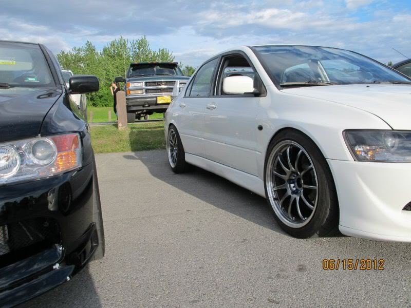 photo 2 Mitsubishi Lancer Evolution custom wheels Work 11R 18x9.5, ET +20, tire size 245/40 R18. x ET