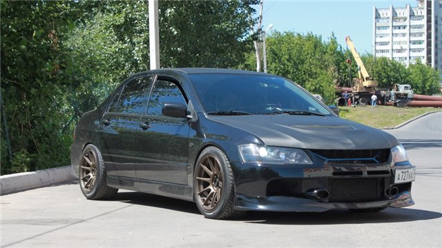 photo 1 Mitsubishi Lancer Evolution custom wheels XXR 527 17x9.75, ET +25, tire size 235/40 R17. x ET