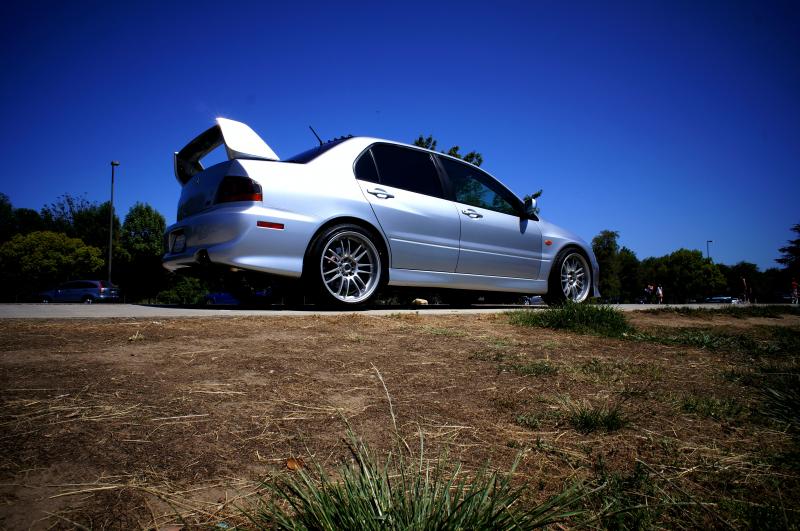 photo 2 Mitsubishi Lancer Evolution custom wheels Volk Racing RE30 18x9.5, ET +22, tire size 255/35 R18. x ET