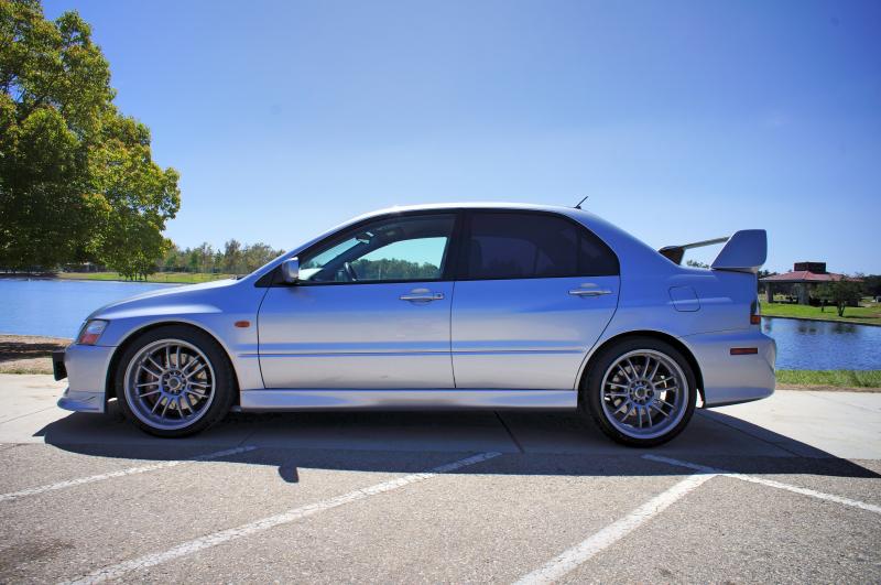 photo 3 Mitsubishi Lancer Evolution custom wheels Volk Racing RE30 18x9.5, ET +22, tire size 255/35 R18. x ET