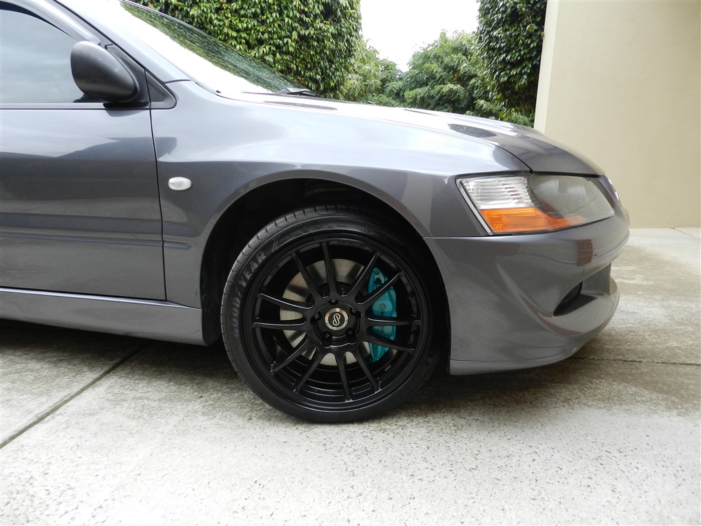 photo 2 Mitsubishi Lancer Evolution custom wheels Enkei GTC01 18x8.5, ET +35, tire size 225/40 R18. x ET