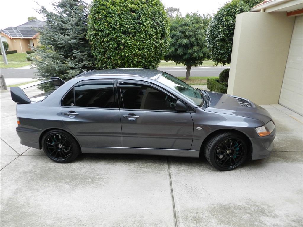 photo 1 Mitsubishi Lancer Evolution custom wheels Enkei GTC01 18x8.5, ET +35, tire size 225/40 R18. x ET