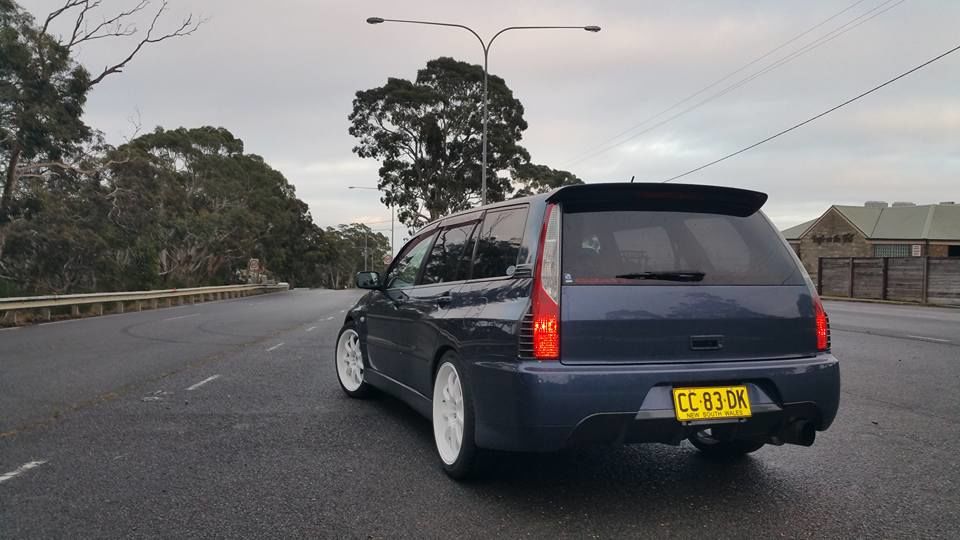 photo 2 Mitsubishi Lancer Evolution custom wheels Work XD9 18x9.0, ET +30, tire size 245/40 R18. x ET