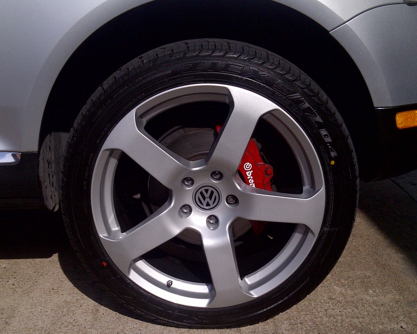 photo 1 Volkswagen Touareg custom wheels Rinspeed  22x, ET , tire size 285/40 R22. x ET 
