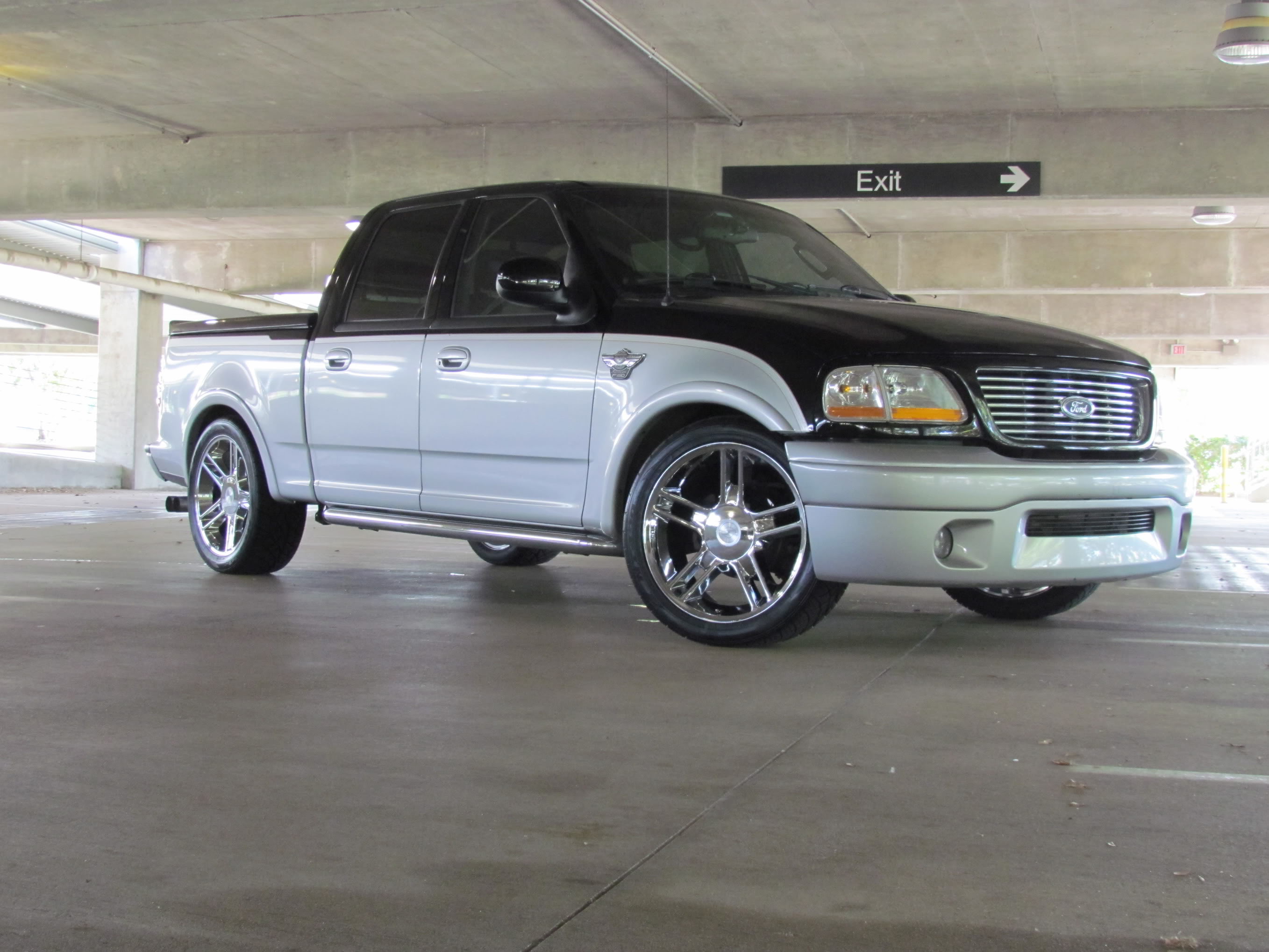 photo 1 Ford F-150 custom wheels   22x, ET , tire size 285/40 R22. x ET 305/40 R