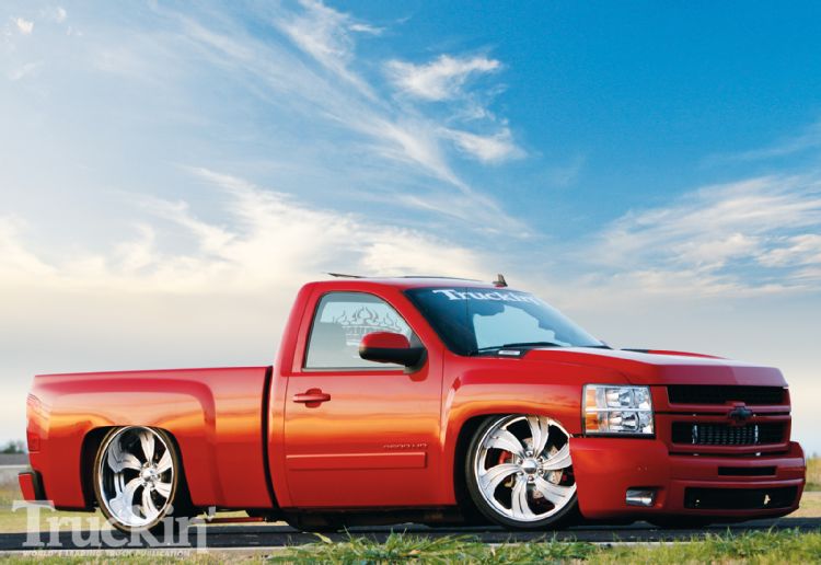 photo 1 GMC Sierra 1500 custom wheels   24x9.0, ET , tire size 295/30 R24. 24x12.0 ET