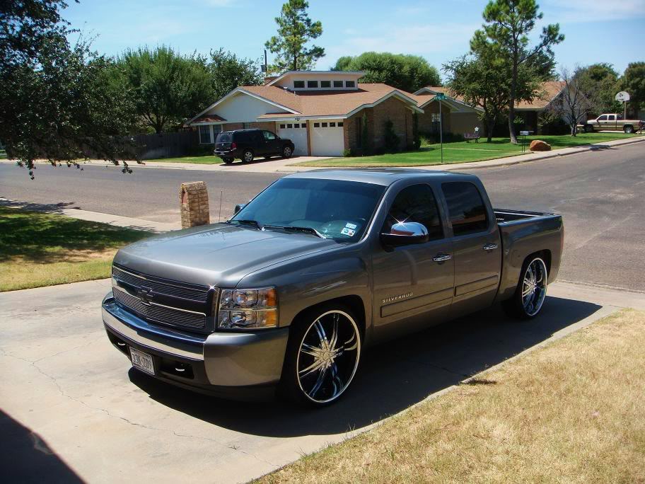 photo 1 GMC Sierra 1500 custom wheels   26x10.0, ET , tire size 295/25 R26. x ET 